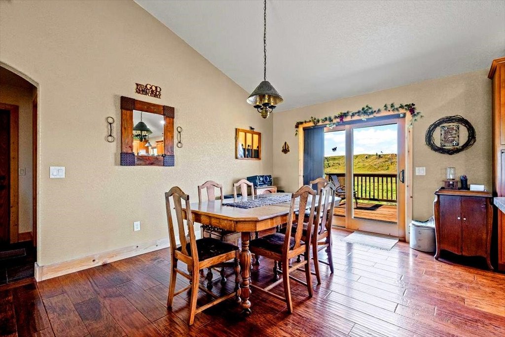 Upton, Wyoming, 82729, United States, 4 Bedrooms Bedrooms, ,3 BathroomsBathrooms,Residential,Forsale,1946266