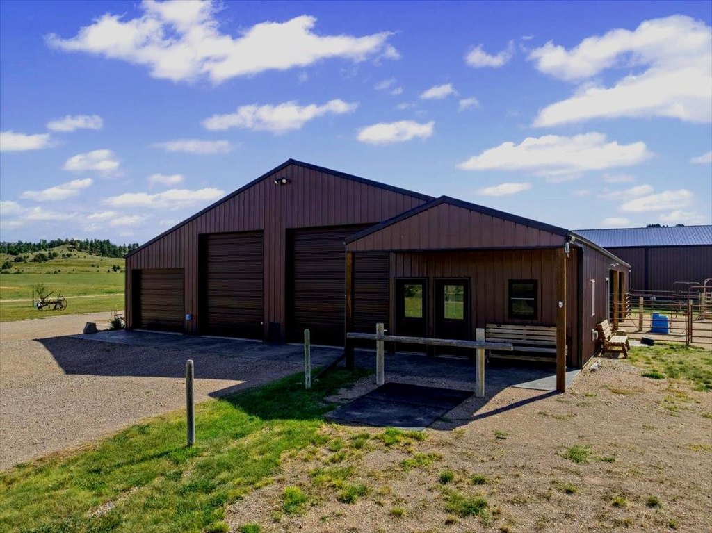 Upton, Wyoming, 82729, United States, 4 Bedrooms Bedrooms, ,3 BathroomsBathrooms,Residential,Forsale,1946266