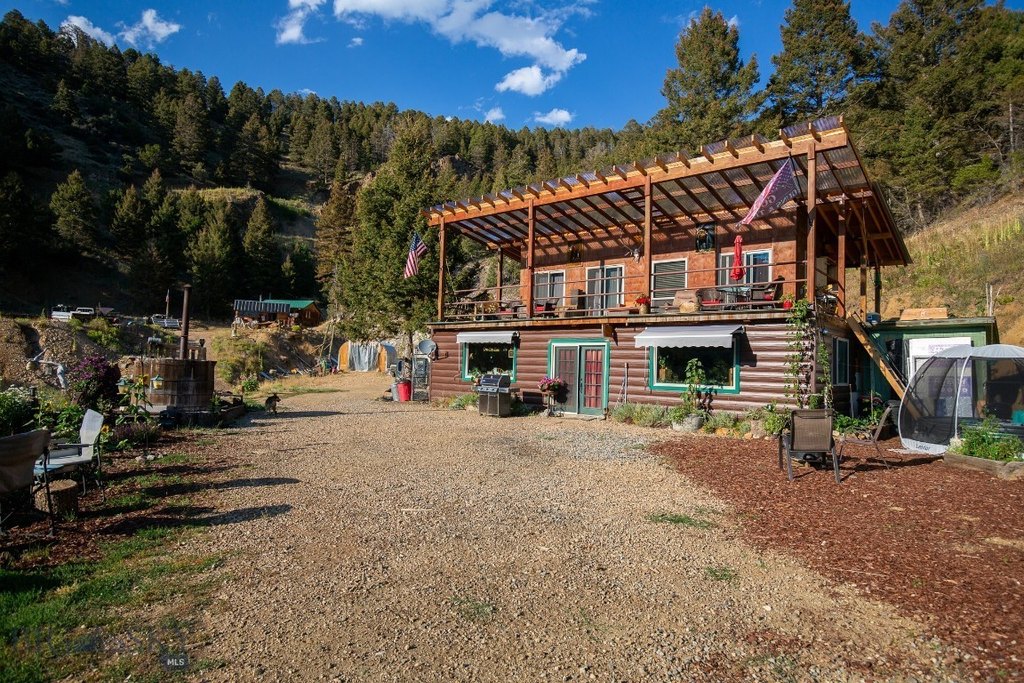 Sheridan, Montana, 59749, United States, 1 Bedroom Bedrooms, ,2 BathroomsBathrooms,Residential,Forsale,1986962