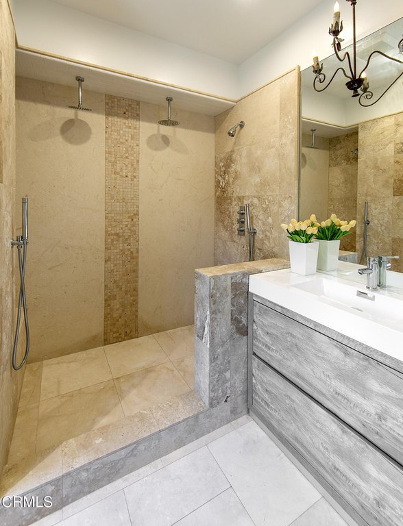 Ojai, California, 93023, United States, 5 Bedrooms Bedrooms, ,5.5 BathroomsBathrooms,Residential,Forsale,1963627