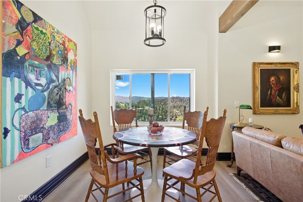 Lake Arrowhead, California, 92352, United States, 3 Bedrooms Bedrooms, ,3 BathroomsBathrooms,Residential,Forsale,1953306