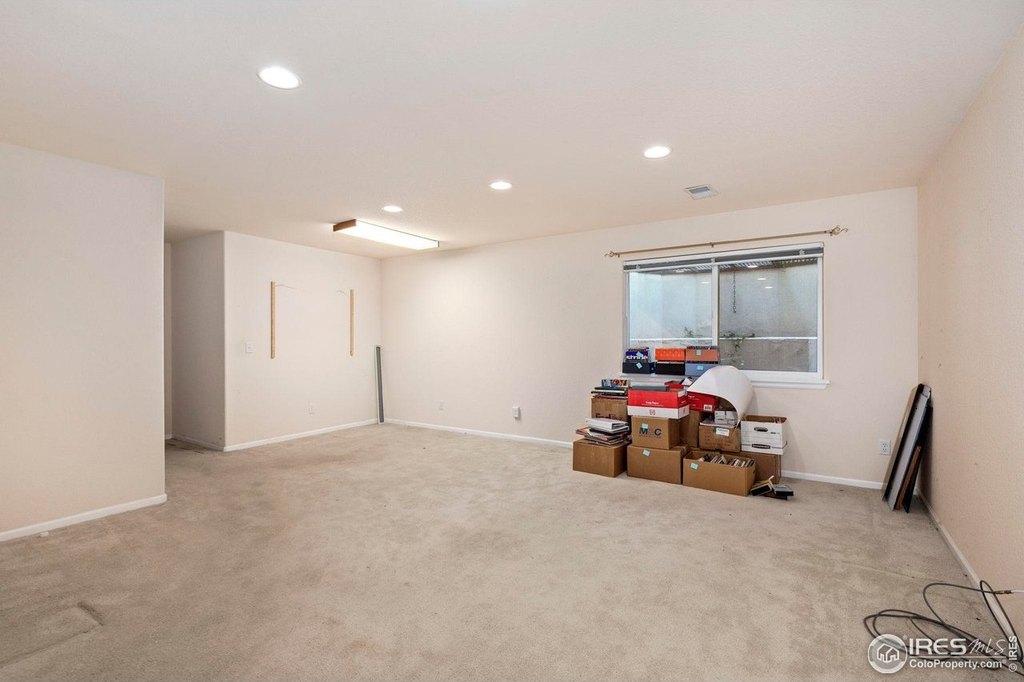 Loveland, Colorado, 80537, United States, 3 Bedrooms Bedrooms, ,2.5 BathroomsBathrooms,Residential,Forsale,1946694