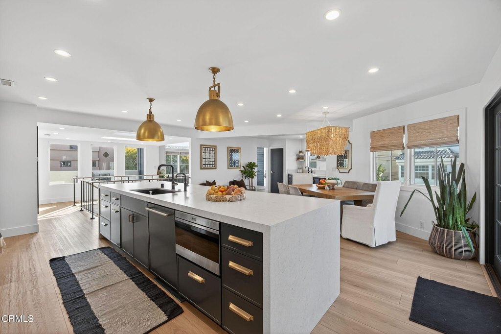 Oxnard, California, 93035, United States, 5 Bedrooms Bedrooms, ,4.5 BathroomsBathrooms,Residential,Forsale,1941484