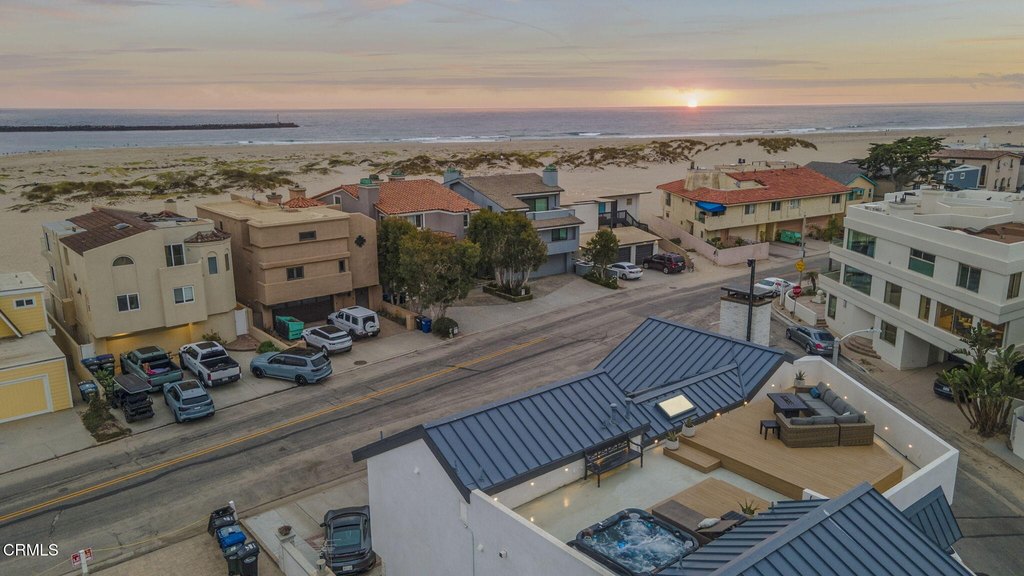 Oxnard, California, 93035, United States, 5 Bedrooms Bedrooms, ,4.5 BathroomsBathrooms,Residential,Forsale,1941484