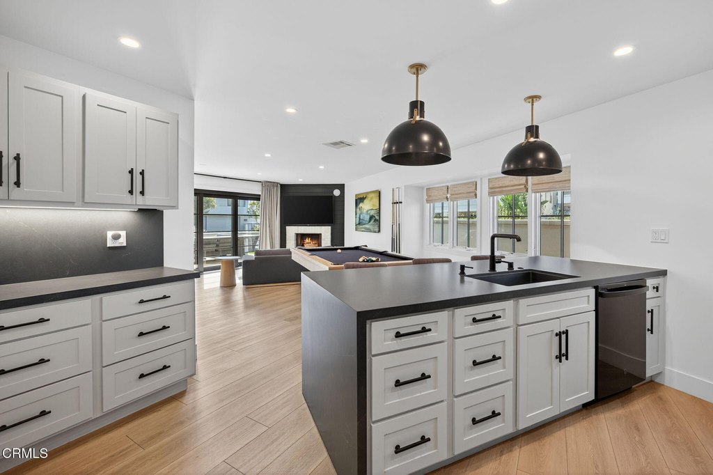 Oxnard, California, 93035, United States, 5 Bedrooms Bedrooms, ,4.5 BathroomsBathrooms,Residential,Forsale,1941484