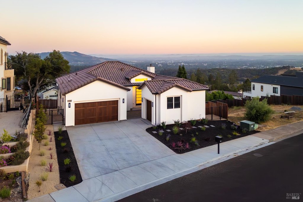 Santa Rosa, California, 95404, United States, 4 Bedrooms Bedrooms, ,4.5 BathroomsBathrooms,Residential,Forsale,1953131