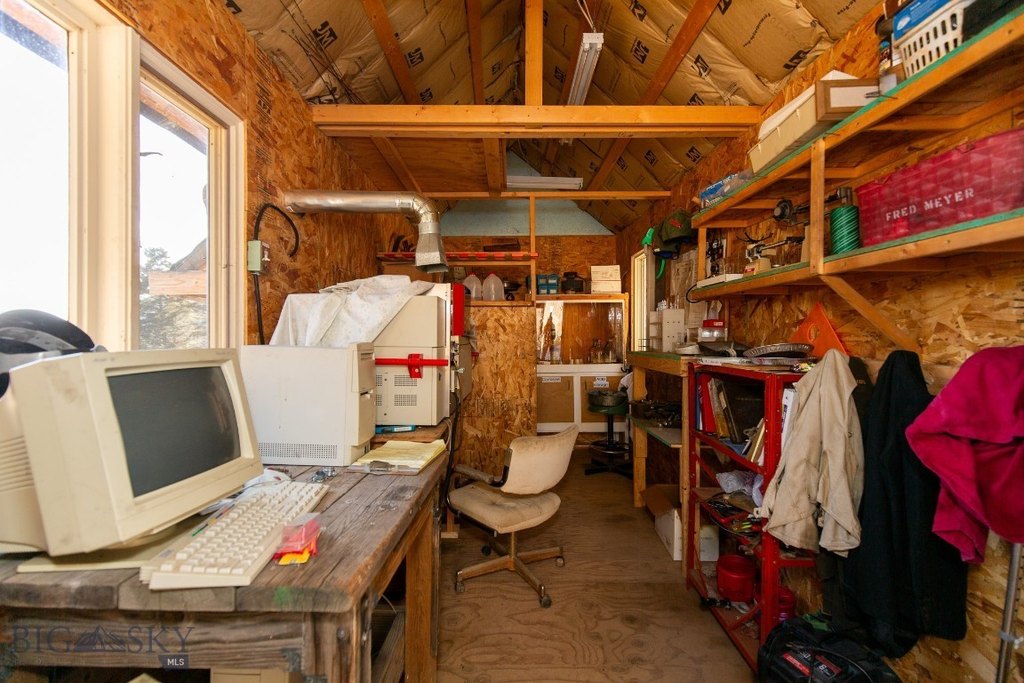 Sheridan, Montana, 59749, United States, 1 Bedroom Bedrooms, ,2 BathroomsBathrooms,Residential,Forsale,1986962