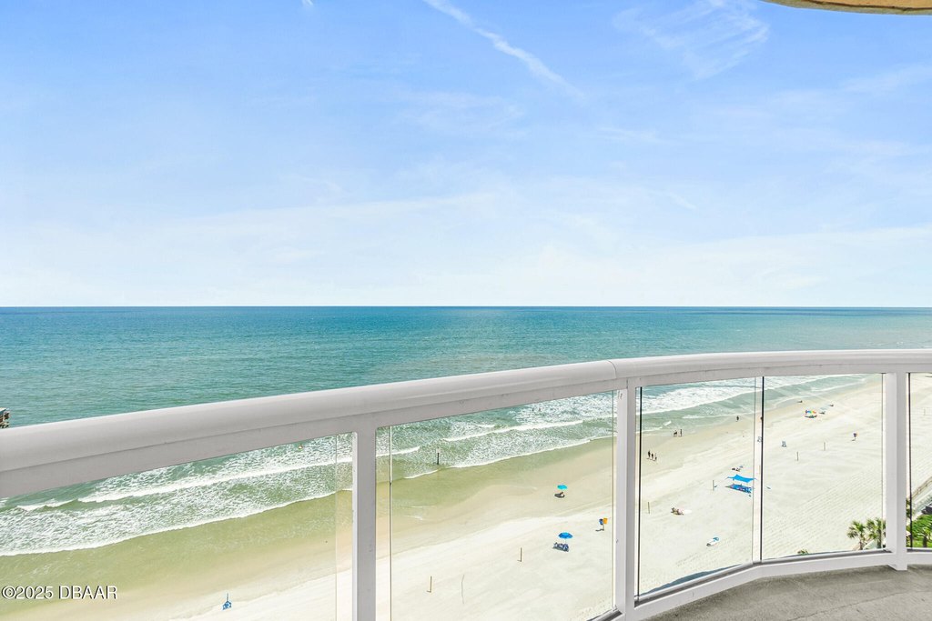 Daytona Beach Shores, Florida, 32118, United States, 3 Bedrooms Bedrooms, ,3 BathroomsBathrooms,Residential,Forsale,1946056