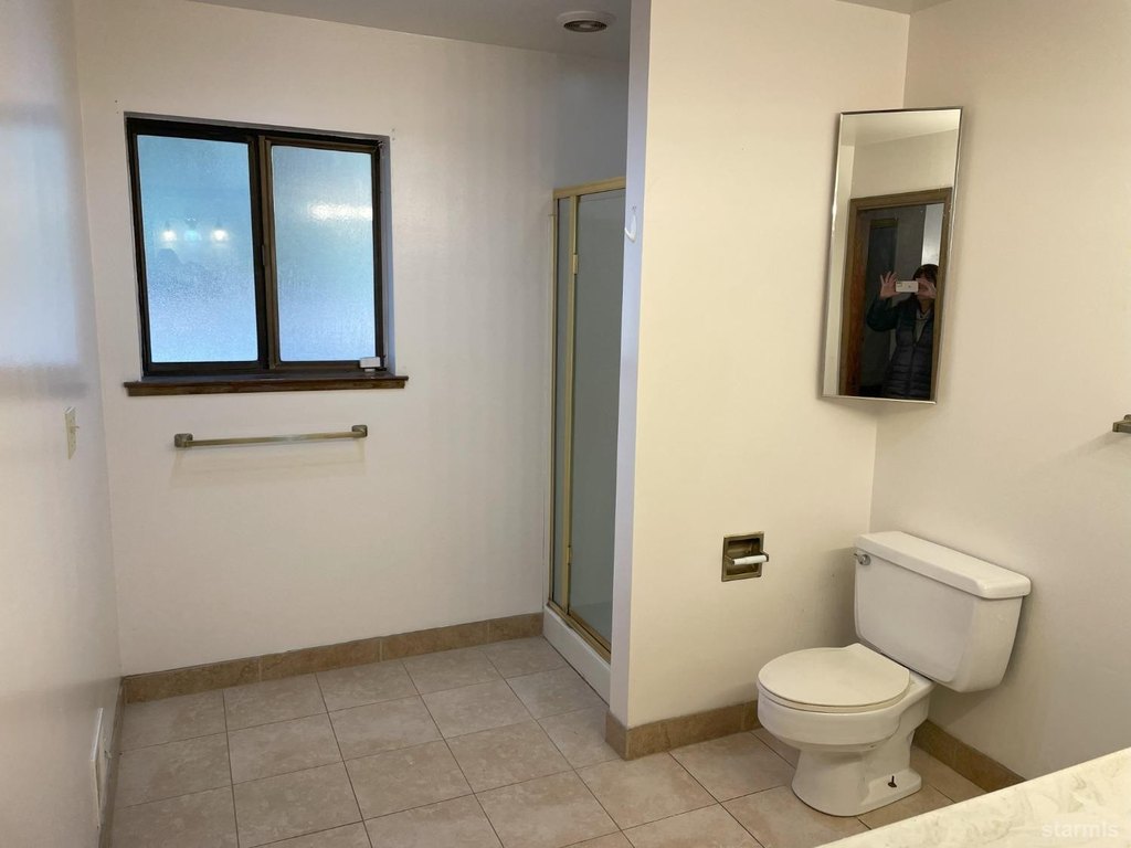 South Lake Tahoe, California, 96150, United States, 4 Bedrooms Bedrooms, ,3 BathroomsBathrooms,Residential,Forsale,1920148