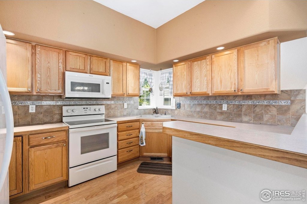 Loveland, Colorado, 80537, United States, 3 Bedrooms Bedrooms, ,2.5 BathroomsBathrooms,Residential,Forsale,1946694