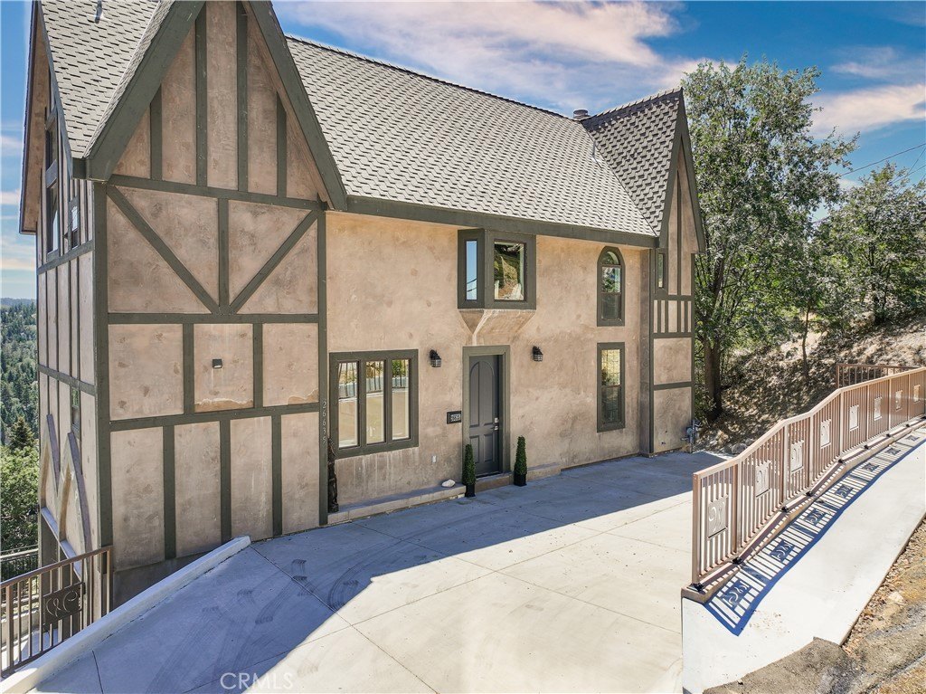 Lake Arrowhead, California, 92352, United States, 3 Bedrooms Bedrooms, ,3 BathroomsBathrooms,Residential,Forsale,1953306