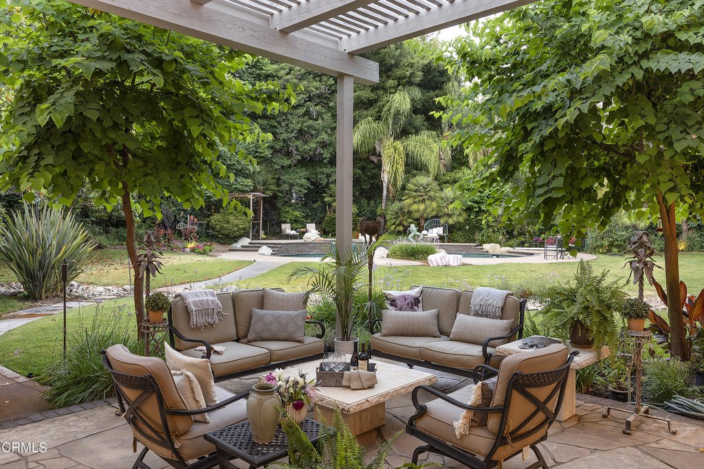 Ojai, California, 93023, United States, 5 Bedrooms Bedrooms, ,5.5 BathroomsBathrooms,Residential,Forsale,1963627