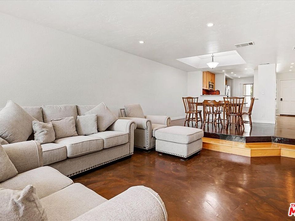 Mission Viejo, California, 92692, United States, 2 Bedrooms Bedrooms, ,2 BathroomsBathrooms,Residential,Forsale,1927551