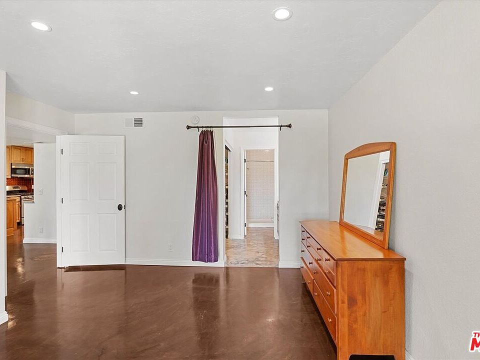 Mission Viejo, California, 92692, United States, 2 Bedrooms Bedrooms, ,2 BathroomsBathrooms,Residential,Forsale,1927551