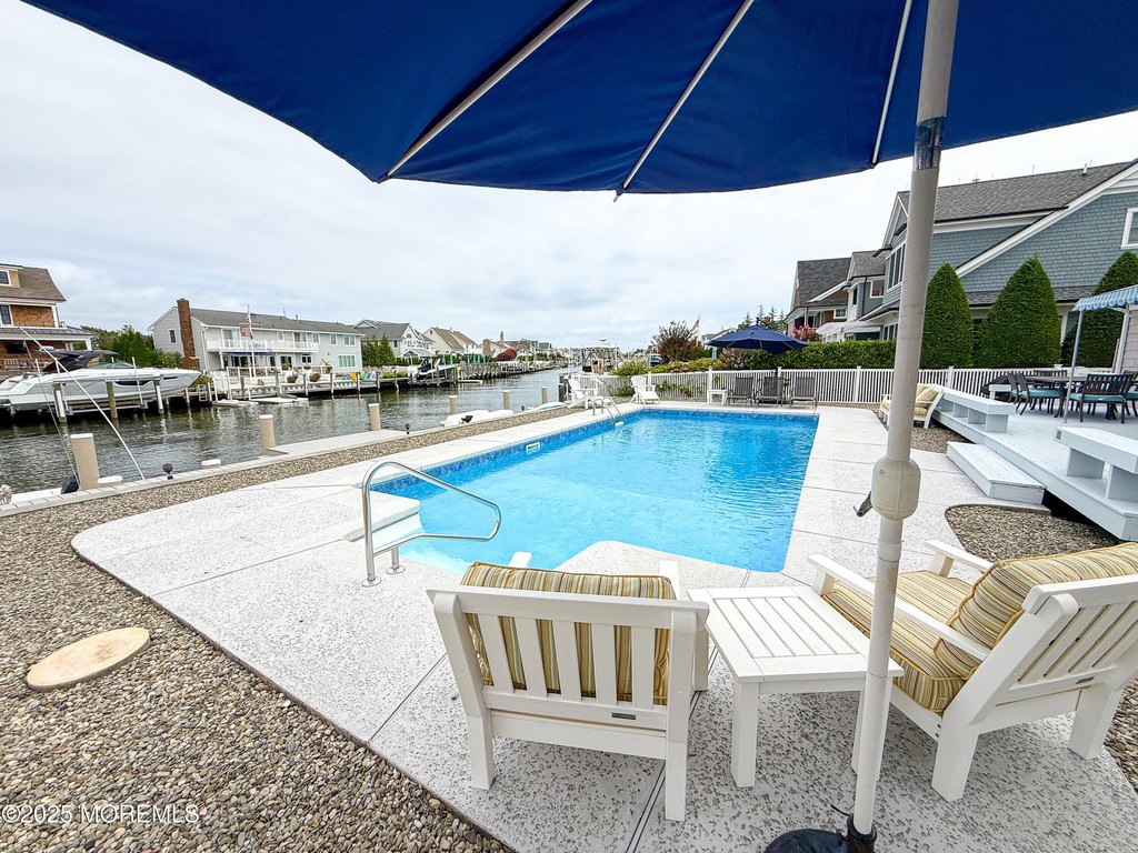 Mantoloking, New Jersey, 08738, United States, 4 Bedrooms Bedrooms, ,3 BathroomsBathrooms,Residential,Forsale,1922724