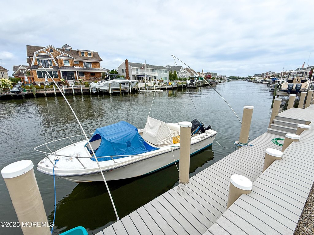 Mantoloking, New Jersey, 08738, United States, 4 Bedrooms Bedrooms, ,3 BathroomsBathrooms,Residential,Forsale,1922724