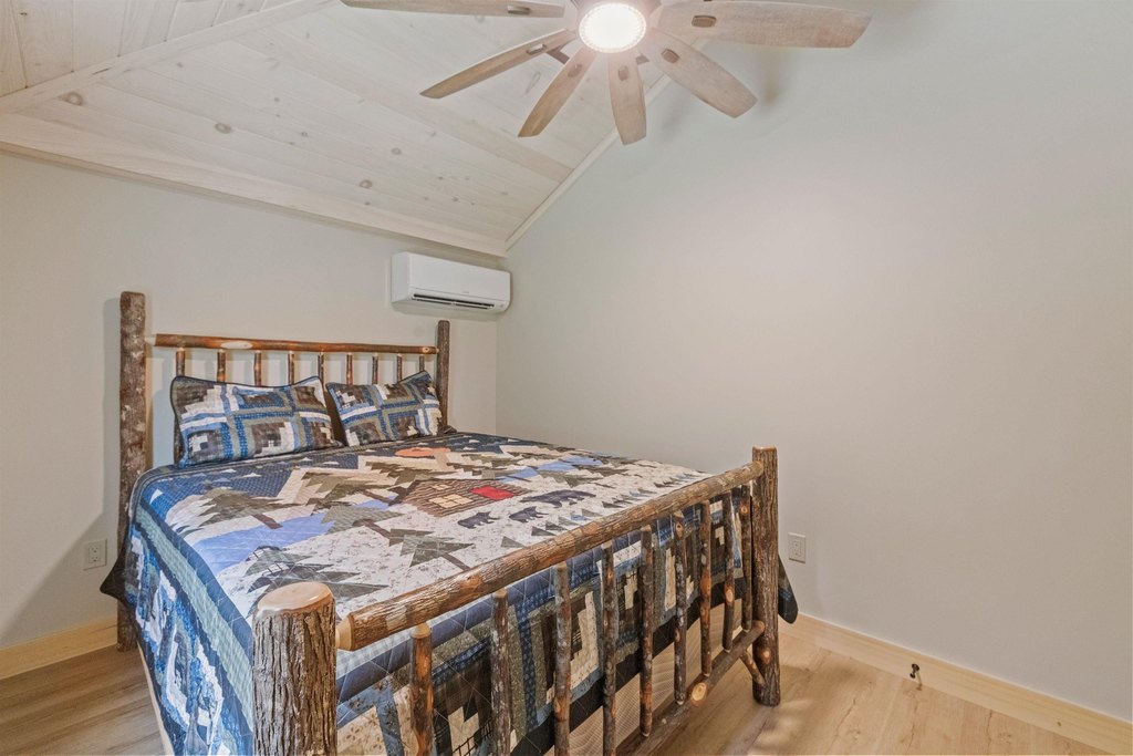 Moultonborough, New Hampshire, 03254, United States, 3 Bedrooms Bedrooms, ,1 BathroomBathrooms,Residential,Forsale,1952913