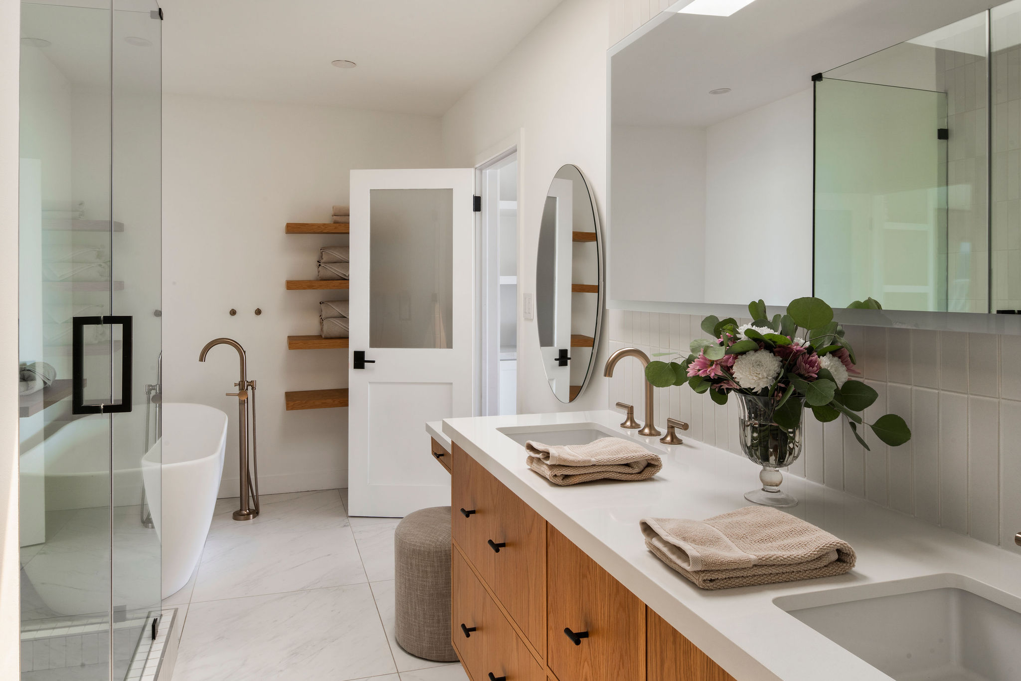 Malibu, California, 90265, United States, 3 Bedrooms Bedrooms, ,3 BathroomsBathrooms,Residential,Forsale,1922148