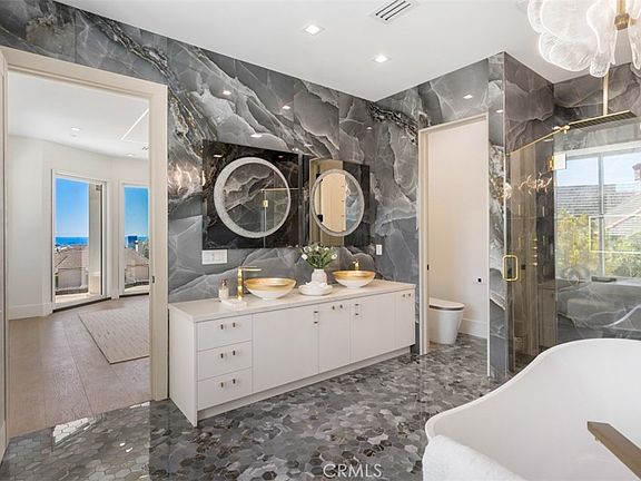 Newport Beach, California, 92660, United States, 5 Bedrooms Bedrooms, ,8 BathroomsBathrooms,Residential,Forsale,1927549