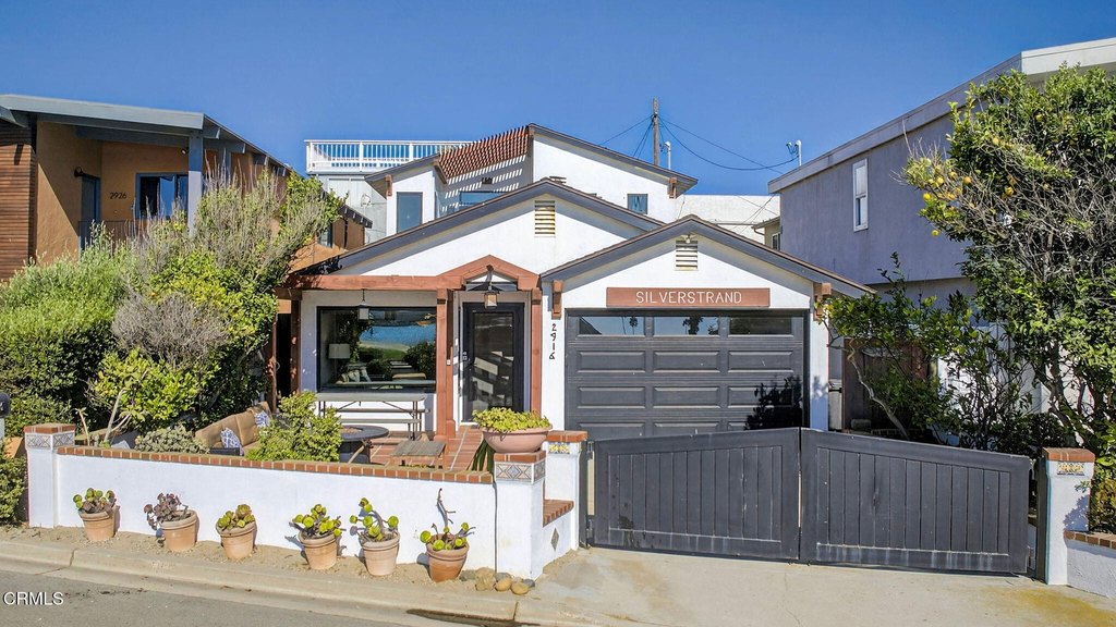 Oxnard, California, 93035, United States, 4 Bedrooms Bedrooms, ,3 BathroomsBathrooms,Residential,Forsale,1941480