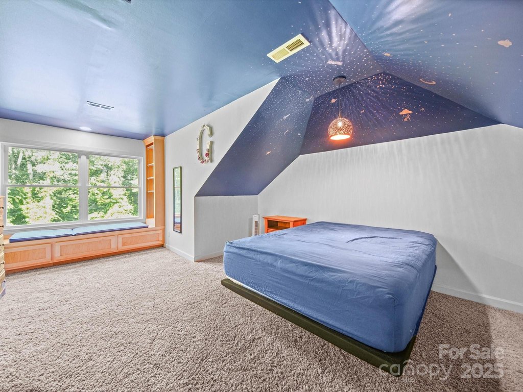 Statesville, North Carolina, 28625, United States, 3 Bedrooms Bedrooms, ,3 BathroomsBathrooms,Residential,Forsale,1985982