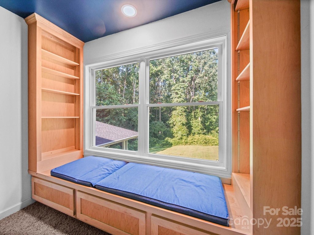 Statesville, North Carolina, 28625, United States, 3 Bedrooms Bedrooms, ,3 BathroomsBathrooms,Residential,Forsale,1985982