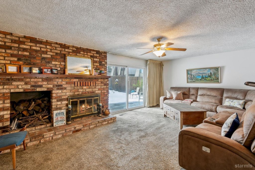 South Lake Tahoe, California, 96150, United States, 3 Bedrooms Bedrooms, ,2 BathroomsBathrooms,Residential,Forsale,1886486