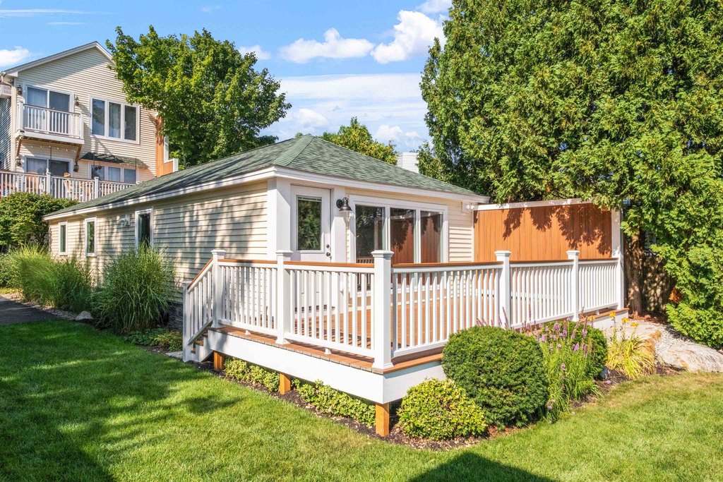 Moultonborough, New Hampshire, 03254, United States, 3 Bedrooms Bedrooms, ,1 BathroomBathrooms,Residential,Forsale,1952913