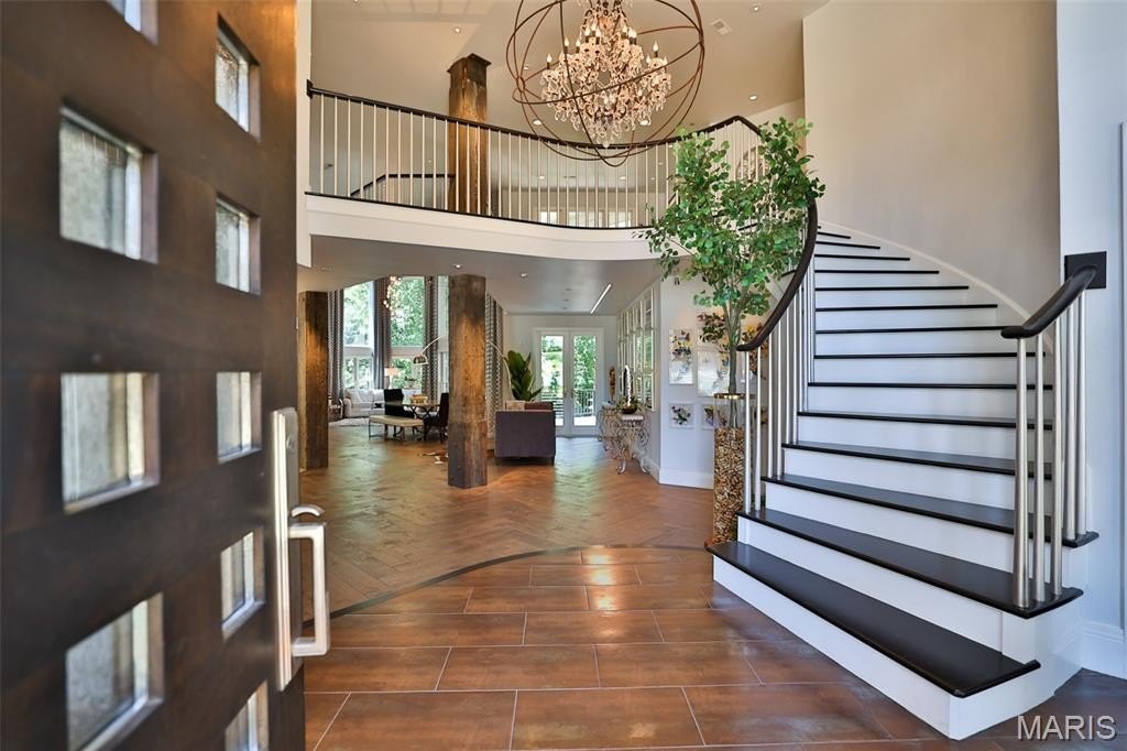 Edwardsville, Illinois, 62025, United States, 5 Bedrooms Bedrooms, ,6.5 BathroomsBathrooms,Residential,Forsale,1944128