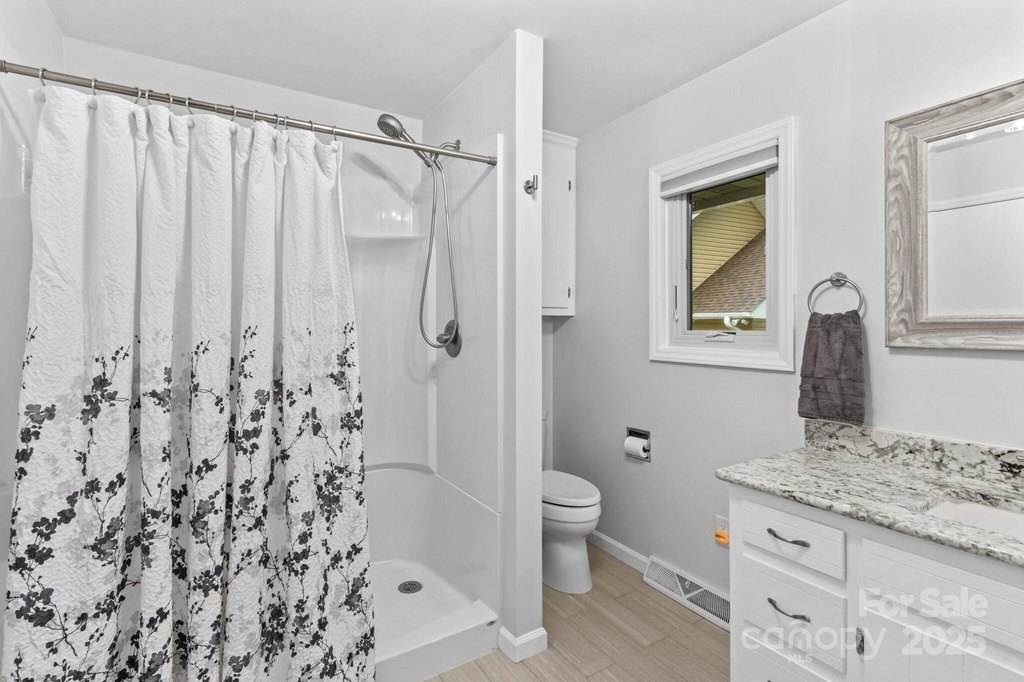 Salisbury, North Carolina, 28146, United States, 2 Bedrooms Bedrooms, ,2 BathroomsBathrooms,Residential,Forsale,1985913