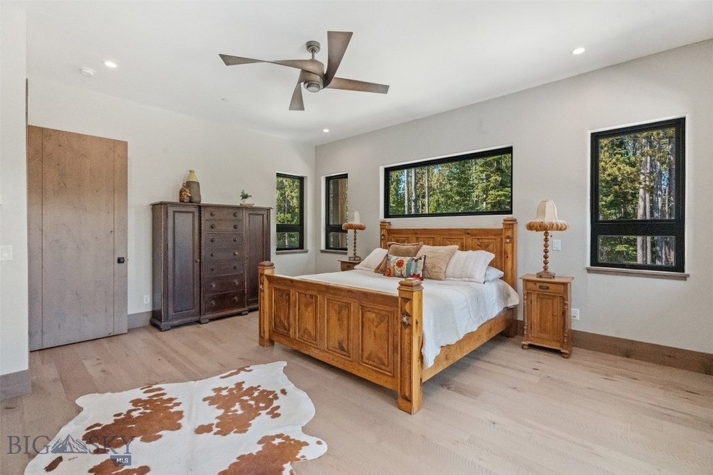 Big Sky, Montana, 59716, United States, 5 Bedrooms Bedrooms, ,5 BathroomsBathrooms,Residential,Forsale,1914962