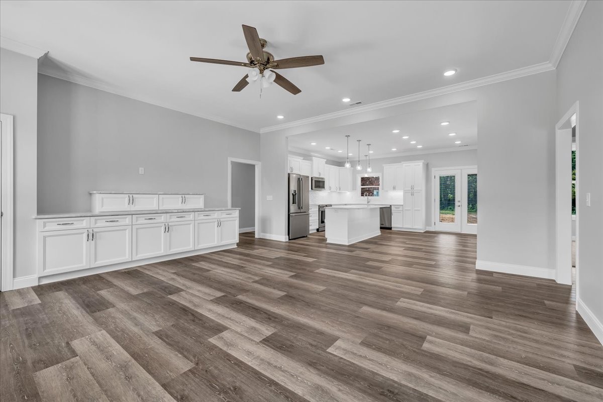 Smithville, Tennessee, 37166, United States, 3 Bedrooms Bedrooms, ,2.5 BathroomsBathrooms,Residential,Forsale,1999475