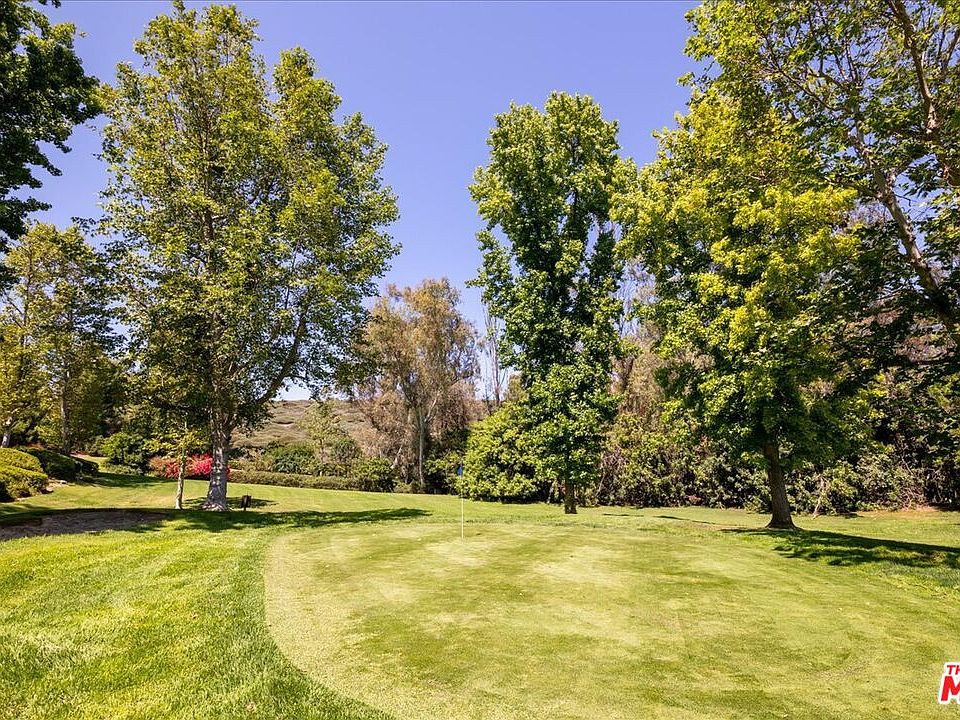 Mission Viejo, California, 92692, United States, 2 Bedrooms Bedrooms, ,2 BathroomsBathrooms,Residential,Forsale,1927551