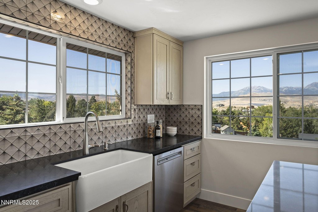 Reno, Nevada, 89521, United States, 3 Bedrooms Bedrooms, ,2.5 BathroomsBathrooms,Residential,Forsale,2012843