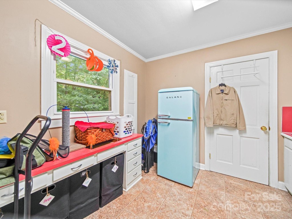 Statesville, North Carolina, 28625, United States, 3 Bedrooms Bedrooms, ,3 BathroomsBathrooms,Residential,Forsale,1985982