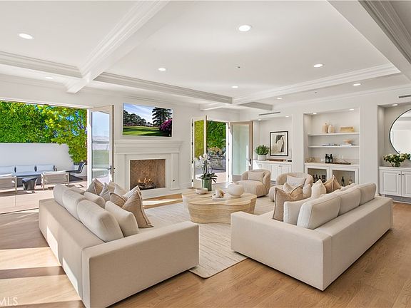Newport Beach, California, 92660, United States, 5 Bedrooms Bedrooms, ,6 BathroomsBathrooms,Residential,Forsale,1927550