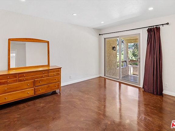 Mission Viejo, California, 92692, United States, 2 Bedrooms Bedrooms, ,2 BathroomsBathrooms,Residential,Forsale,1927551