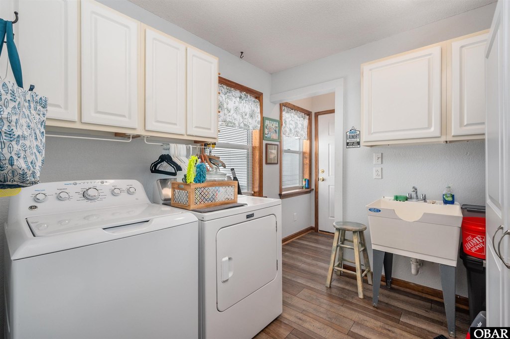 Kitty Hawk, North Carolina, 27949, United States, 4 Bedrooms Bedrooms, ,4.5 BathroomsBathrooms,Residential,Forsale,1951913