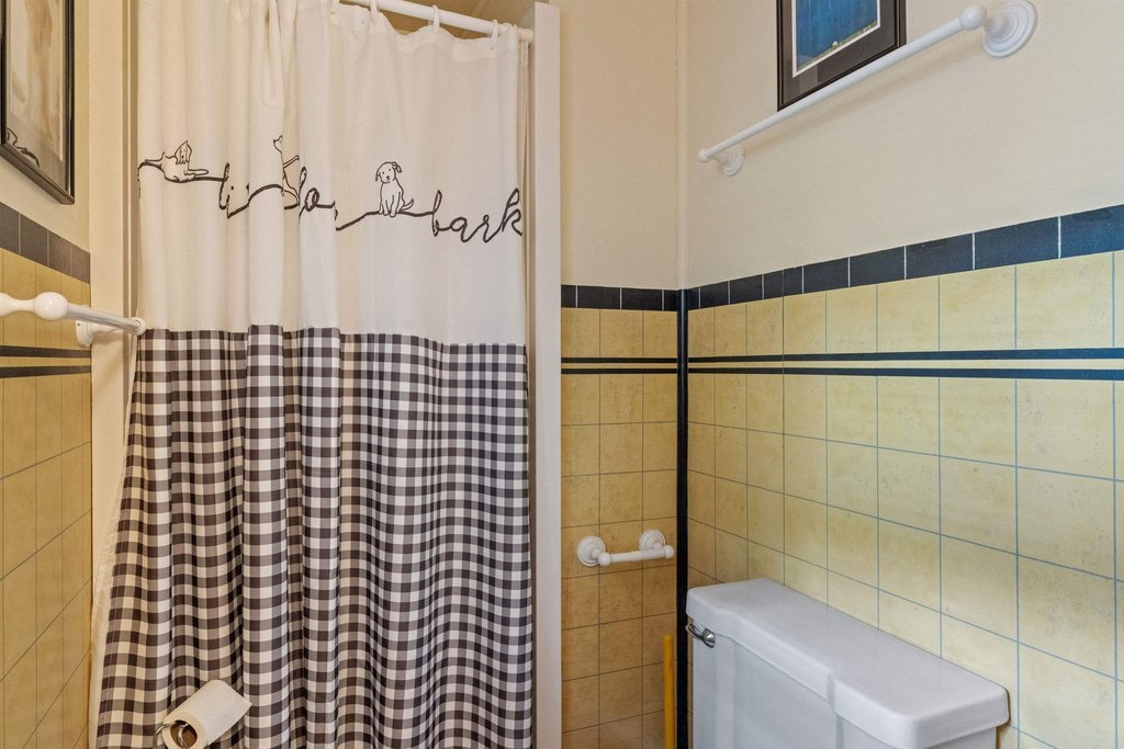 Moultonborough, New Hampshire, 03254, United States, 2 Bedrooms Bedrooms, ,1 BathroomBathrooms,Residential,Forsale,1952914