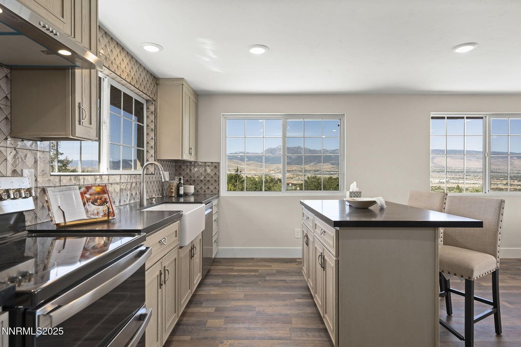 Reno, Nevada, 89521, United States, 3 Bedrooms Bedrooms, ,2.5 BathroomsBathrooms,Residential,Forsale,2012843