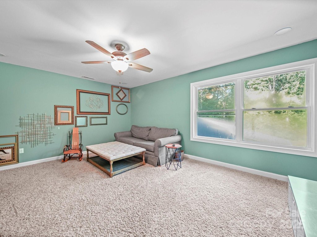 Statesville, North Carolina, 28625, United States, 3 Bedrooms Bedrooms, ,3 BathroomsBathrooms,Residential,Forsale,1985982