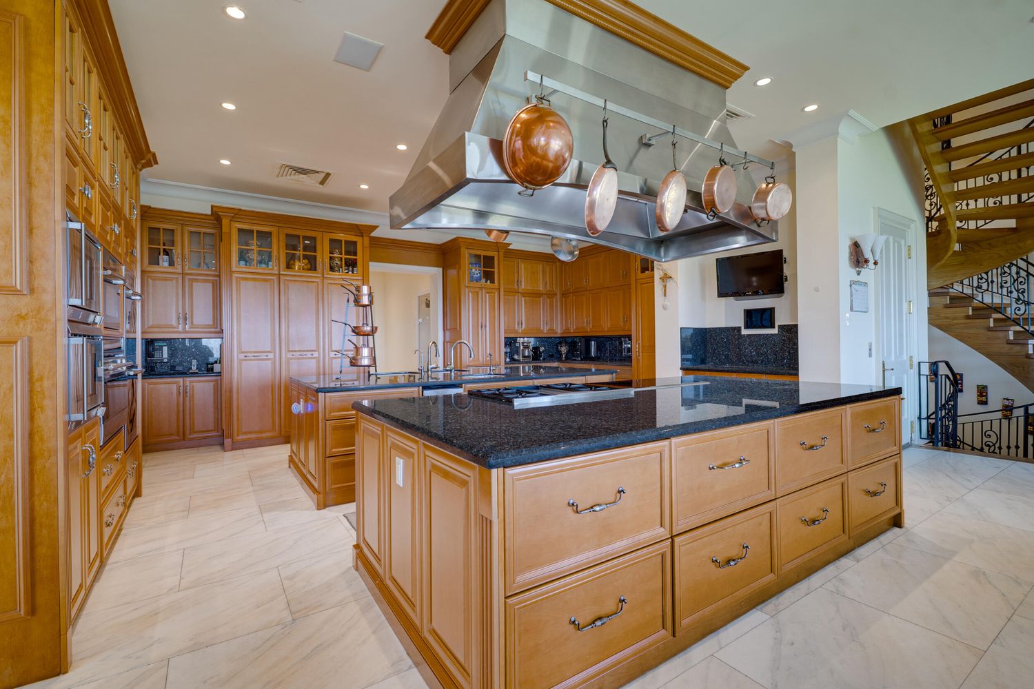 Manalapan, Florida, 33462, United States, 9 Bedrooms Bedrooms, ,13 BathroomsBathrooms,Residential,Forsale,1936184