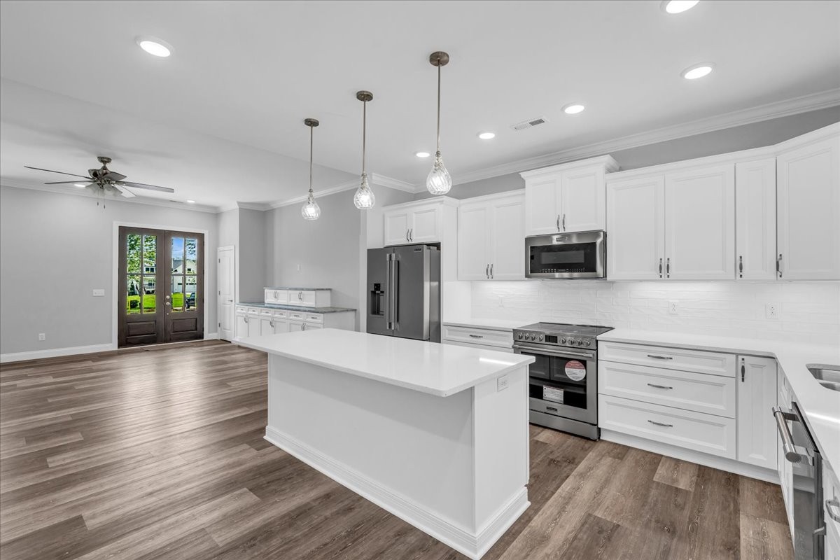 Smithville, Tennessee, 37166, United States, 3 Bedrooms Bedrooms, ,2.5 BathroomsBathrooms,Residential,Forsale,1999475