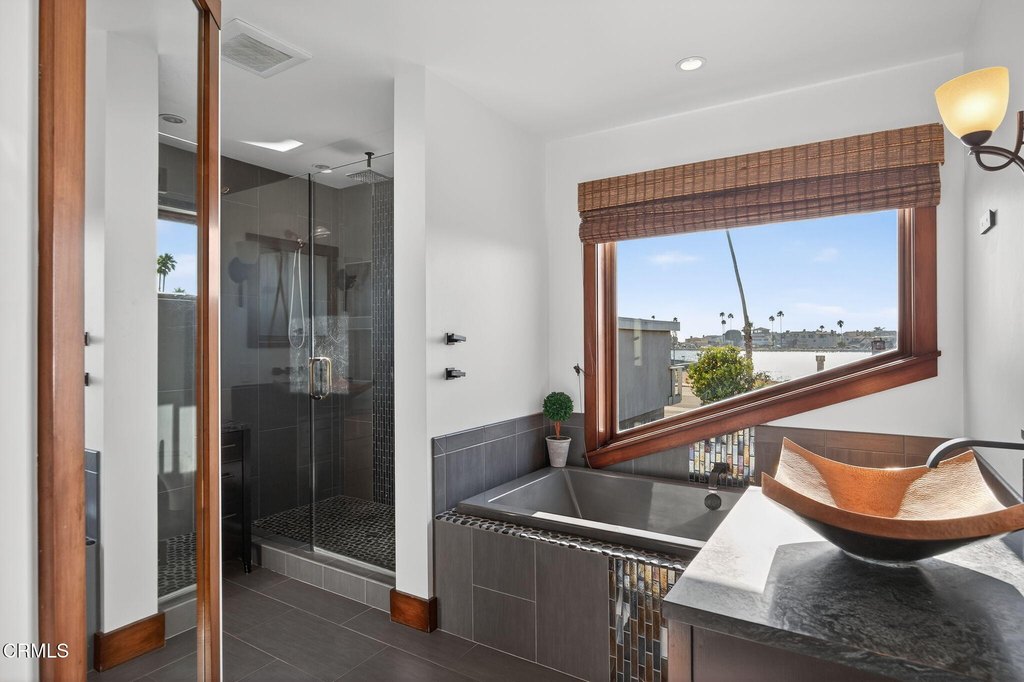 Oxnard, California, 93035, United States, 4 Bedrooms Bedrooms, ,3 BathroomsBathrooms,Residential,Forsale,1941480