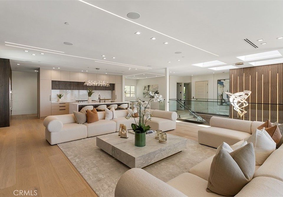 Newport Beach, California, 92660, United States, 5 Bedrooms Bedrooms, ,8 BathroomsBathrooms,Residential,Forsale,1927549