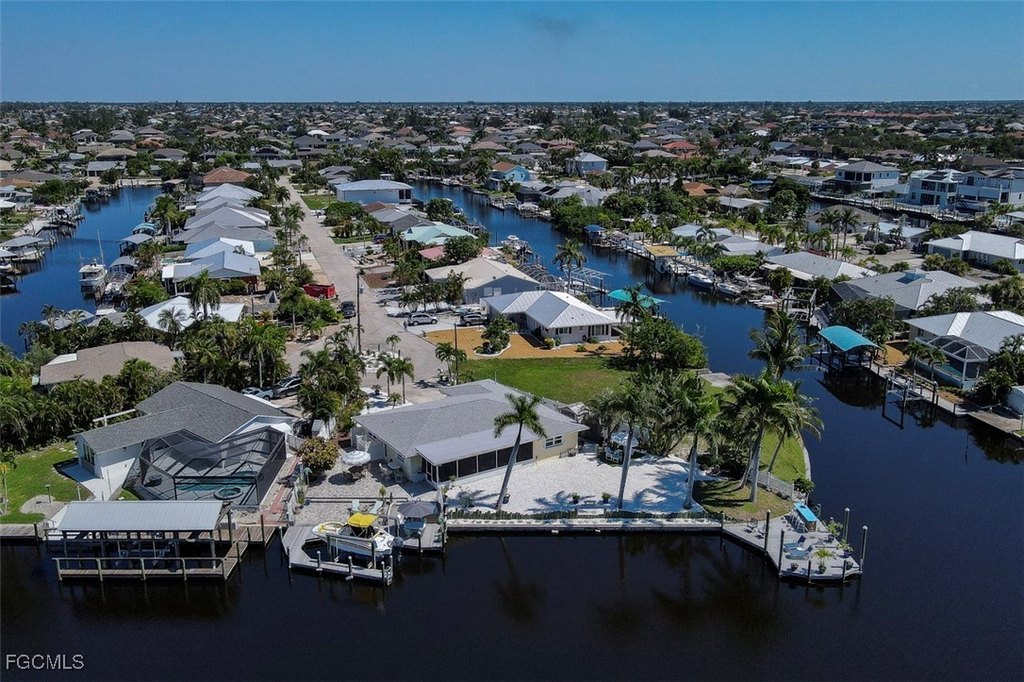 Matlacha Isles, Florida, 33991, United States, 3 Bedrooms Bedrooms, ,2 BathroomsBathrooms,Residential,Forsale,1995063