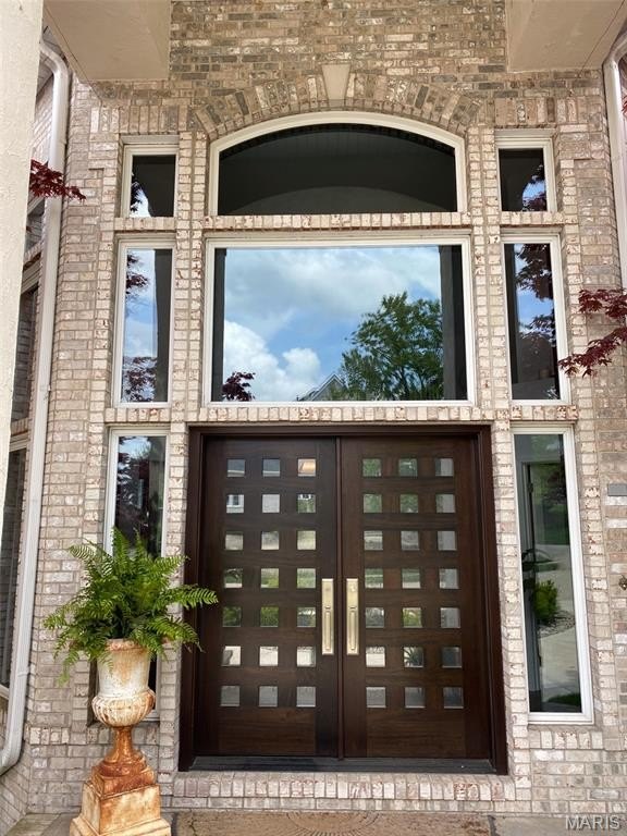 Edwardsville, Illinois, 62025, United States, 5 Bedrooms Bedrooms, ,6.5 BathroomsBathrooms,Residential,Forsale,1944128