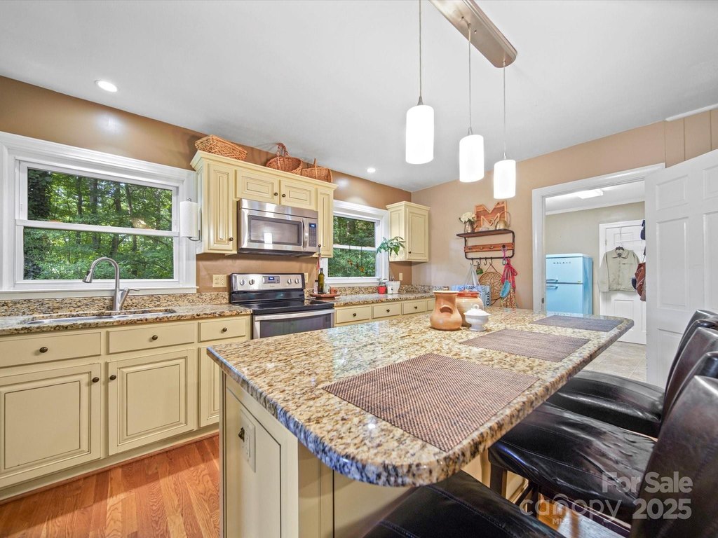 Statesville, North Carolina, 28625, United States, 3 Bedrooms Bedrooms, ,3 BathroomsBathrooms,Residential,Forsale,1985982