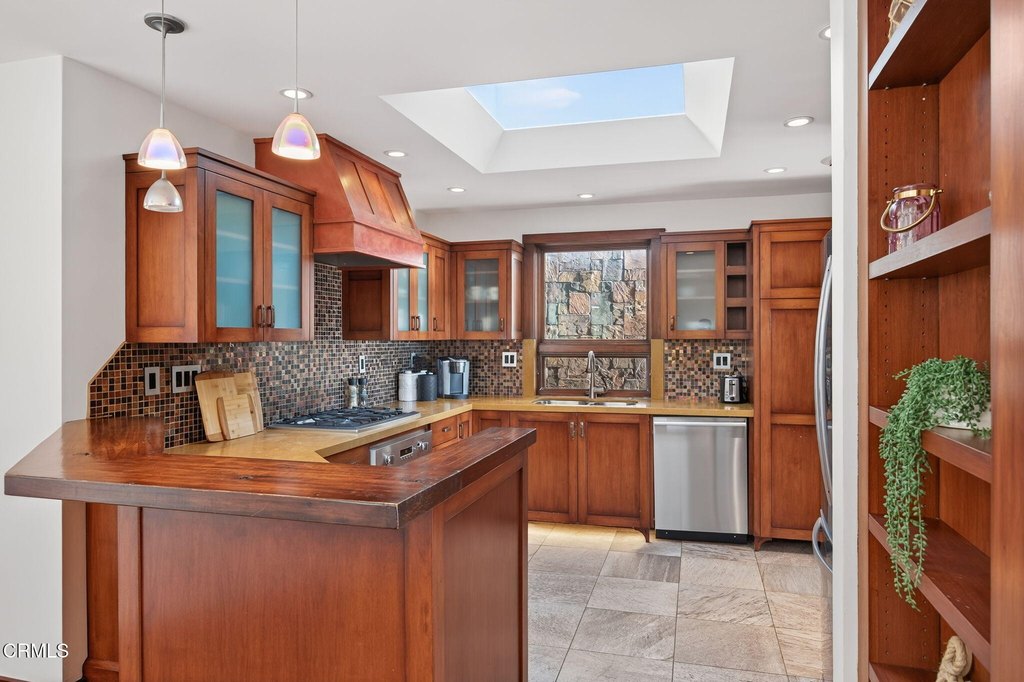 Oxnard, California, 93035, United States, 4 Bedrooms Bedrooms, ,3 BathroomsBathrooms,Residential,Forsale,1941480