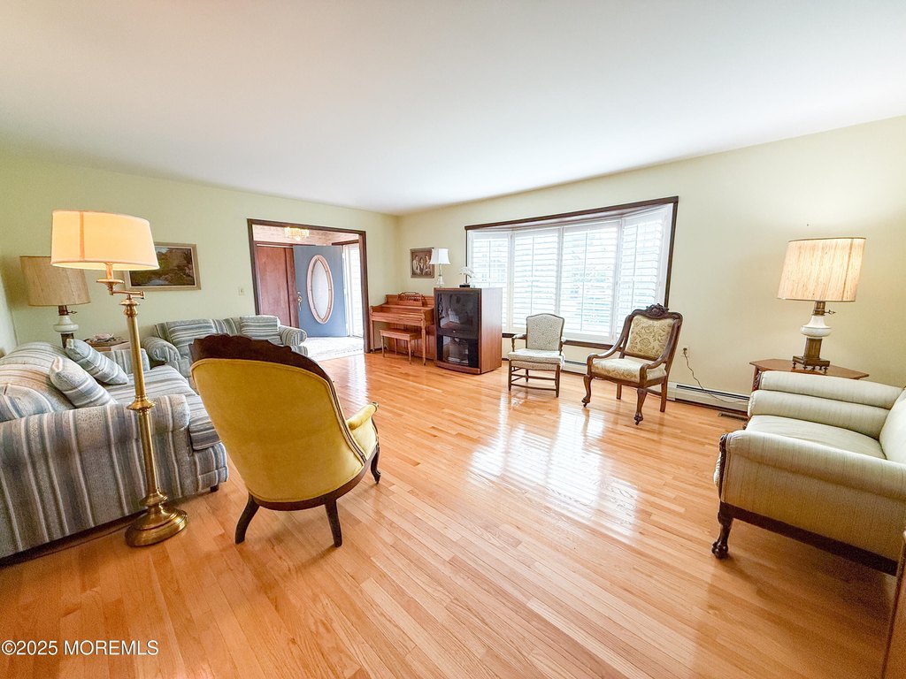 Mantoloking, New Jersey, 08738, United States, 4 Bedrooms Bedrooms, ,3 BathroomsBathrooms,Residential,Forsale,1922724